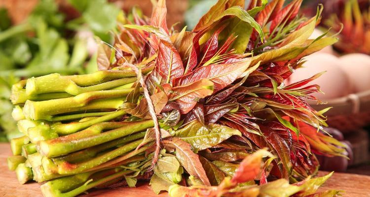 清爽美味，香椿拌嘴小豆腐（用香椿芽为小豆腐增添清新美味）-第3张图片-美味行家