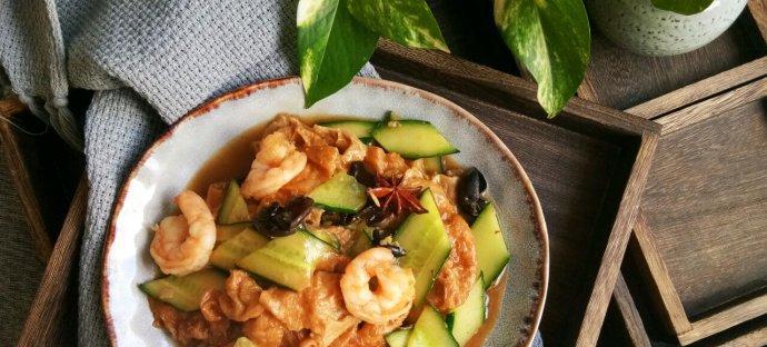 美味健康的虾仁独面筋料理（以面筋为主，搭配营养虾仁的烹饪方法）-第3张图片-美味行家