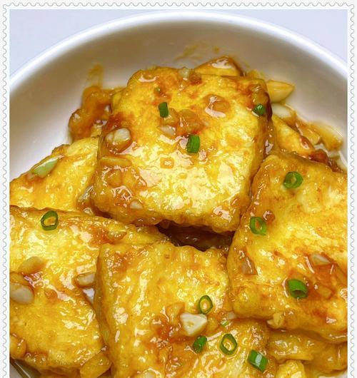 一道简单又美味的洋蒜烧豆腐菜谱（大蒜的魔力，让豆腐更加美味）-第1张图片-美味行家