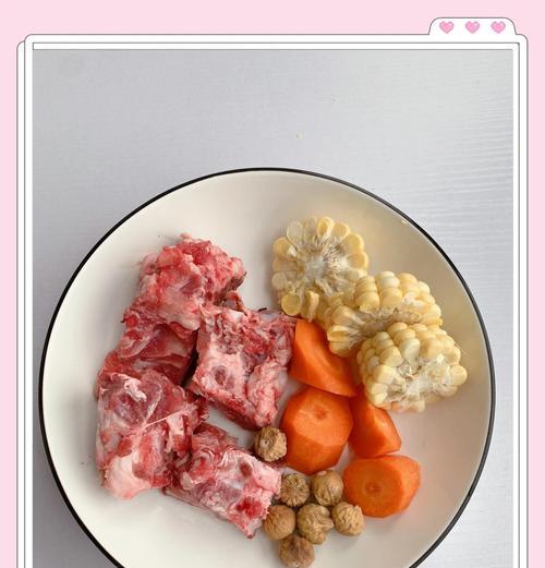 用猪骨老火汤打造美味健康餐桌（掌握制作技巧，品尝天然美味；猪骨老火汤，营养保健佳品）-第1张图片-美味行家