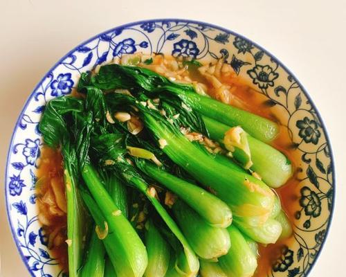 清炒油菜，健康美味的家常菜（用清炒的方式，让油菜更营养美味）-第1张图片-美味行家