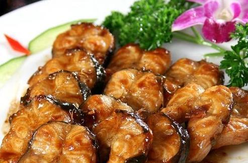 香煎鳗鱼的做法（享受独特口感的美味佳肴）-第3张图片-美味行家