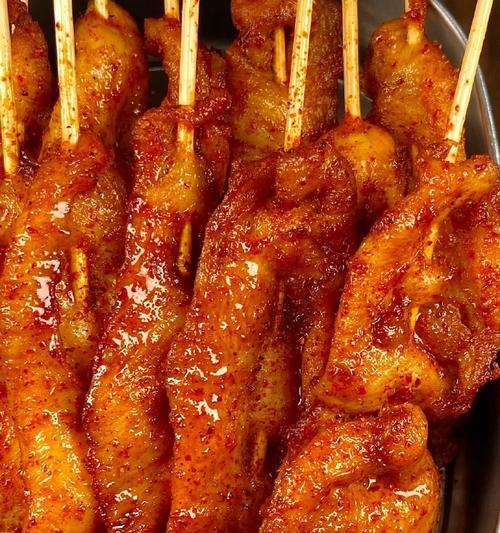 香脆可口土豆炸里脊肉的做法（传统美味，家常佳肴，口感丰富，制作简单）-第1张图片-美味行家