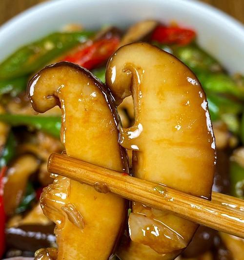 美味蒜烧香菇鱼的做法（古法传承，鲜香入味，家庭美食必备）-第1张图片-美味行家