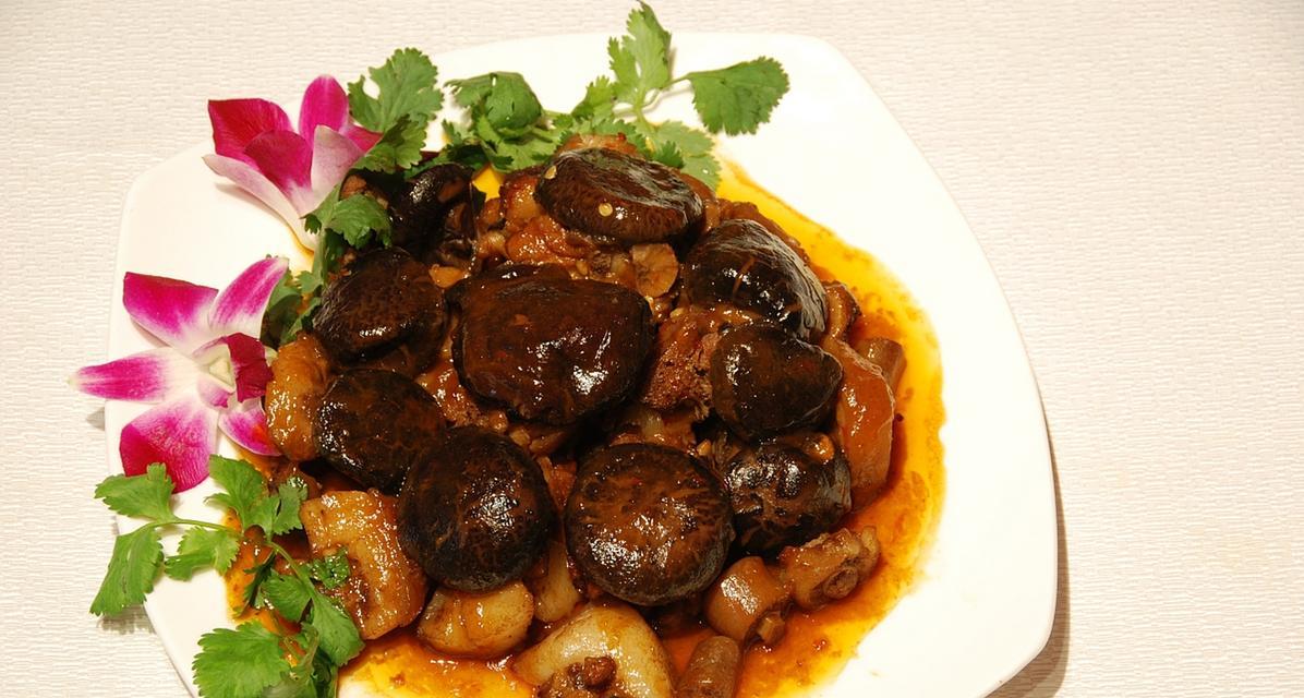 美味蒜烧香菇鱼的做法（古法传承，鲜香入味，家庭美食必备）-第2张图片-美味行家