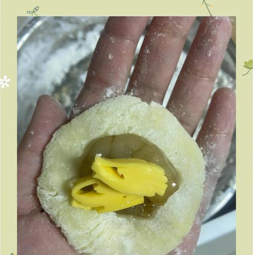 如何制作美味的虾球面包芝士（学习制作虾球和面包芝士，轻松享受口感绝佳的美食）-第2张图片-美味行家