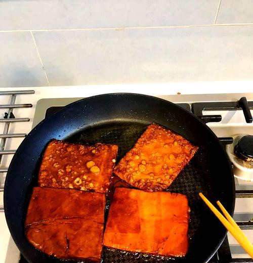 五彩豆干，让素食也可以鲜艳多彩（美食秀色，五颜六色的素食世界）-第1张图片-美味行家