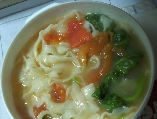 三丁茶叶蛋素面的制作方法（让你品尝到颜值与口感兼备的美味）-第2张图片-美味行家