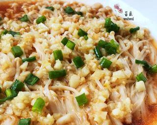 以珊瑚金针为主角的美味佳肴（探秘珊瑚金针的制作方法及多种食用方式）-第1张图片-美味行家