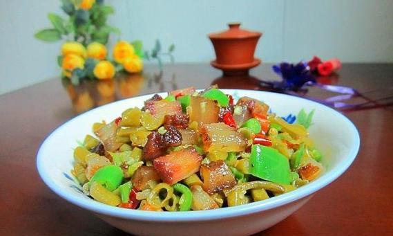 健康美食（探秘素食世界的美味与营养，享受双丁带来的鲜美口感）-第1张图片-美味行家