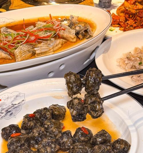 美味的紫菜肉丸子面（用新鲜紫菜和嫩猪肉打造的绝佳搭配）-第1张图片-美味行家