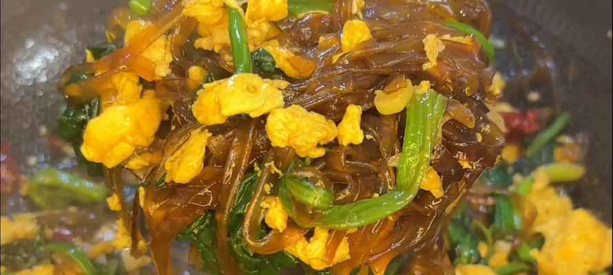 美味营养的菠菜炒粉条（用新鲜的菠菜让粉条更加美味健康）-第3张图片-美味行家