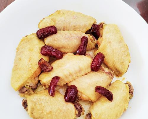 美味香菇蒸翅根（健康易做的佳肴，享受美味的同时保持身体健康）-第3张图片-美味行家