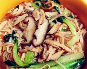 香菇鸡丝面的制作方法（美味佳肴，让你的味蕾欲罢不能）-第2张图片-美味行家