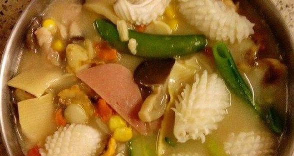 如何做一份美味的以什锦豆腐汤（家常美食，健康营养，以豆为主）-第1张图片-美味行家