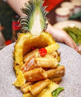 清爽美味，健康又营养——以鲜果油条虾的做法（一道美食，尽显美好滋味；健康又营养，幸福你我身心。）-第3张图片-美味行家
