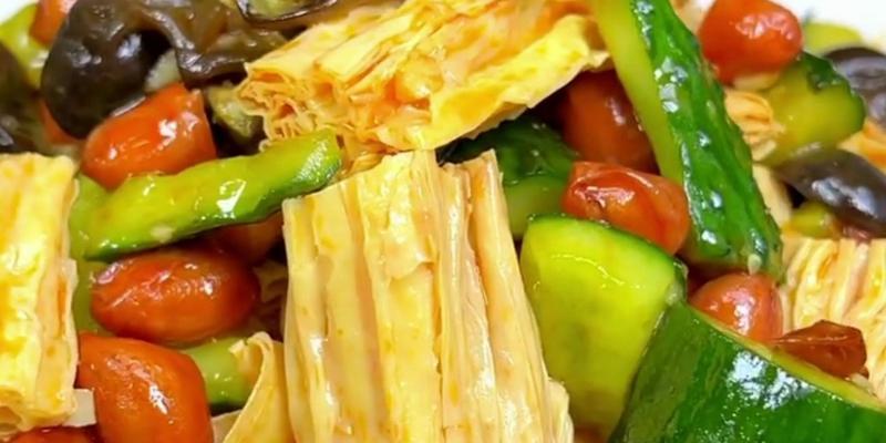 清爽又健康的青瓜腐竹拌法（轻松做出一道爽口美食，腐竹的营养价值更不容错过）-第3张图片-美味行家