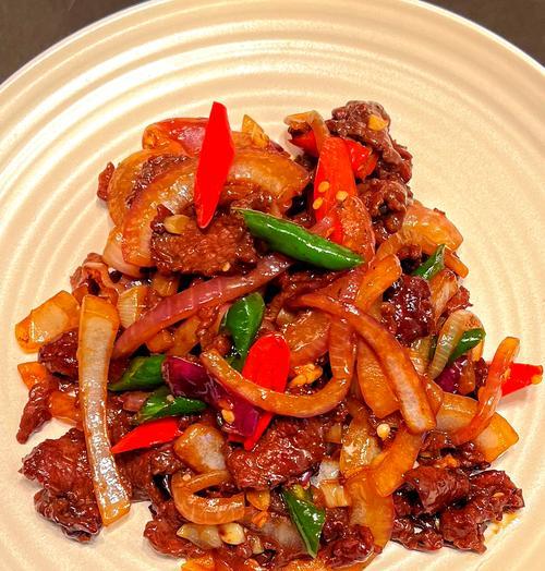 美味可口的洋葱炒粉丝（家常菜谱，简单易学）-第2张图片-美味行家