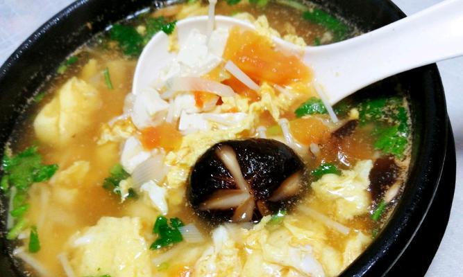 银丝豆腐蛋花羹的制作方法（健康美味，营养丰富的家常菜）-第3张图片-美味行家