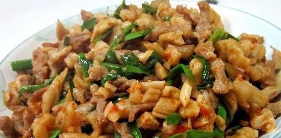 手把手教你炒干萝卜丝（以干炒作，营养美味，好吃不贵）-第3张图片-美味行家