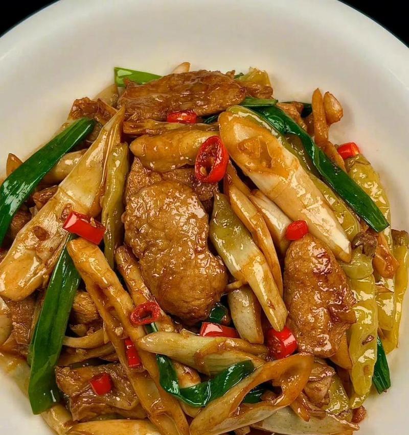 干笋好吃又营养，教你一道简单的炒干笋做法（炒干笋的家常菜谱，让你轻松入手）-第3张图片-美味行家