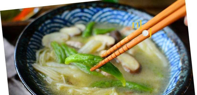 口感丰富的肉丝面青菜做法（用食材搭配营养兼顾，让你吃出滋味的另一面）-第1张图片-美味行家