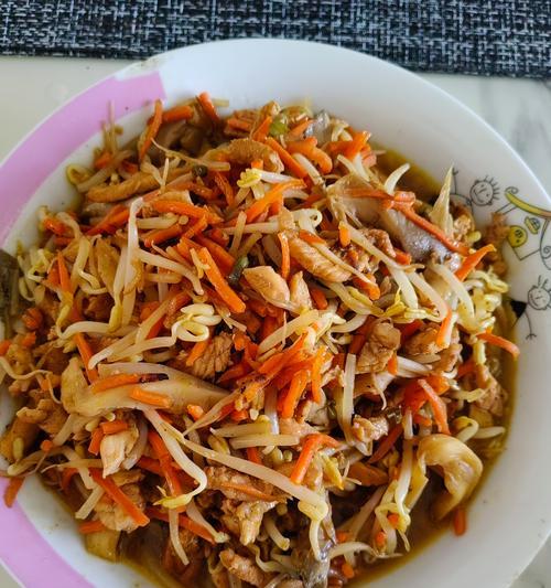 土豆片炒胡萝卜，美味又营养（简单易学，家常菜新做法）-第3张图片-美味行家