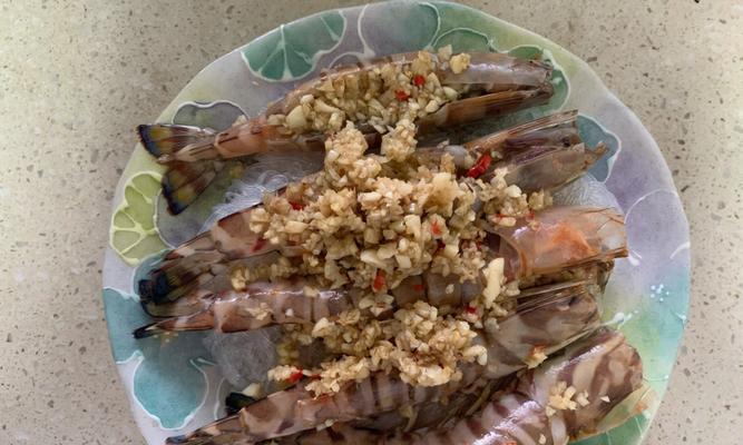 美味可口的香煎美极斑节虾（鲜嫩多汁，清香四溢，一口就爱上的美食）-第1张图片-美味行家