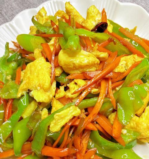 美味健康的玉米胡萝卜炒蛋（教你如何用简单的食材做出美味又健康的早餐）-第2张图片-美味行家