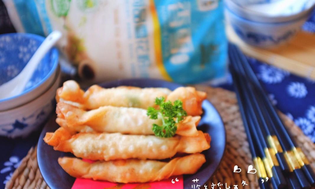 越南鲜虾春卷的制作方法（用新鲜食材制作口感清爽、健康美味的越南鲜虾春卷）-第2张图片-美味行家