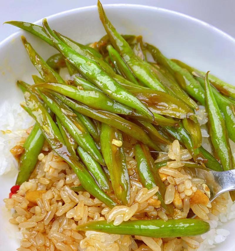 美味健康的芽菜四季豆烹饪秘籍（健康饮食，从芽菜四季豆开始）-第1张图片-美味行家