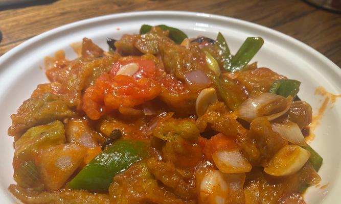 炸大鲤鱼的绝佳做法（口感鲜美，外酥里嫩，营养丰富）-第2张图片-美味行家