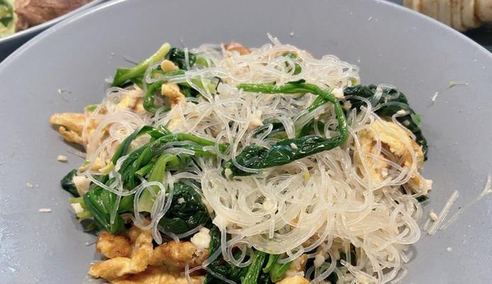 菠菜粉儿的做法（手把手教你制作美味健康的菠菜粉儿）-第1张图片-美味行家