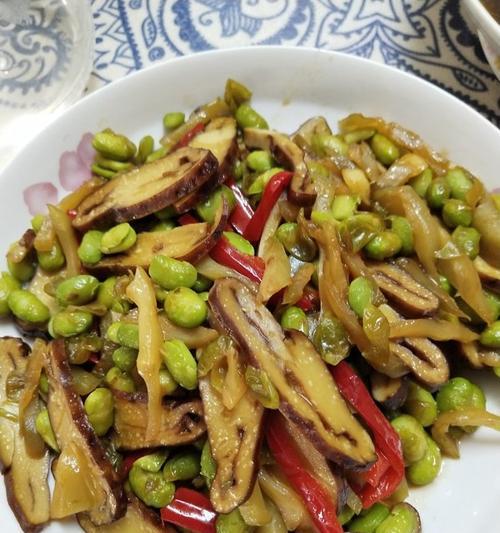 榨菜干子毛豆炒肉丝，这道下饭好菜你get了吗？（家常美食，香辣可口，肉嫩菜香，下饭超给力！）-第2张图片-美味行家