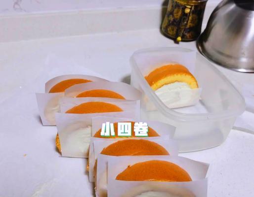 原味鸡蛋糕卷小四卷的制作方法（快乐DIY，让味蕾感受满满幸福）-第3张图片-美味行家