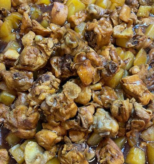 圆葱爆鸡片的做法（妙手烹出美味佳肴，轻松学会圆葱爆鸡片的做法）-第1张图片-美味行家