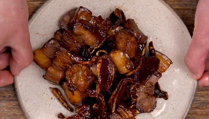 以鱼露五花肉，做出美味佳肴（口感浓郁，香气四溢的烹调佳品）-第3张图片-美味行家