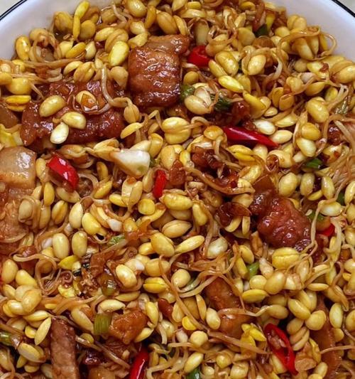 猪油渣抄黄豆芽的秘诀（香气四溢、口感鲜美，猪油渣抄黄豆芽的完美做法）-第1张图片-美味行家