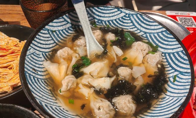 制作新鲜果汁串——西瓜西红柿串（健康营养，清爽美味）-第2张图片-美味行家