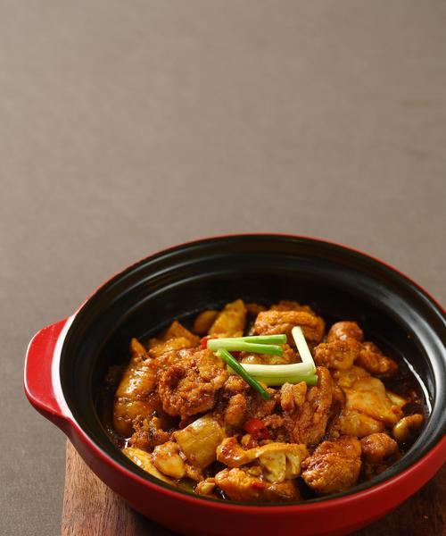 羊肉炖豆腐，暖身养胃的佳肴（秋冬季节必备的营养美食，如何烹制最佳口感？）-第1张图片-美味行家