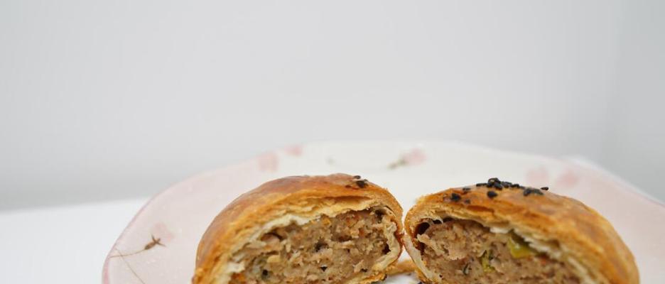 小鲜肉月饼的制作技巧（教你轻松做出美味的小鲜肉月饼）-第1张图片-美味行家