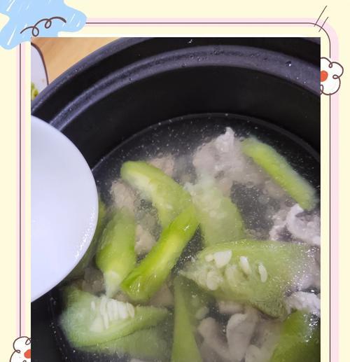 美味又健康的山药丝瓜瘦肉汤（健康减肥新选择，小心煲制好滋味）-第2张图片-美味行家