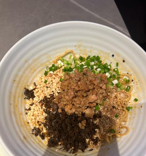 香辣花生大白菜的做法（口感极佳的美味佳肴）-第1张图片-美味行家