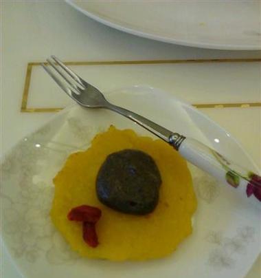 玉米枸杞糍饭团的做法（中式小食早餐，营养美味不容错过）-第3张图片-美味行家
