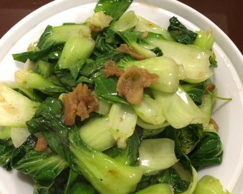 猪油炒青菜的做法（传统口感的家常美食）-第1张图片-美味行家