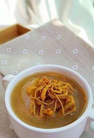滋补养生之道（以老火汤为基础，搭配菜干和猪骨，味道浓郁，营养丰富）-第2张图片-美味行家