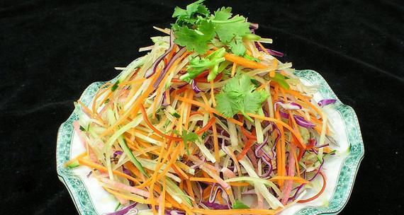夏日清爽，凉拌素三丝（家常美食，简单易做）-第2张图片-美味行家