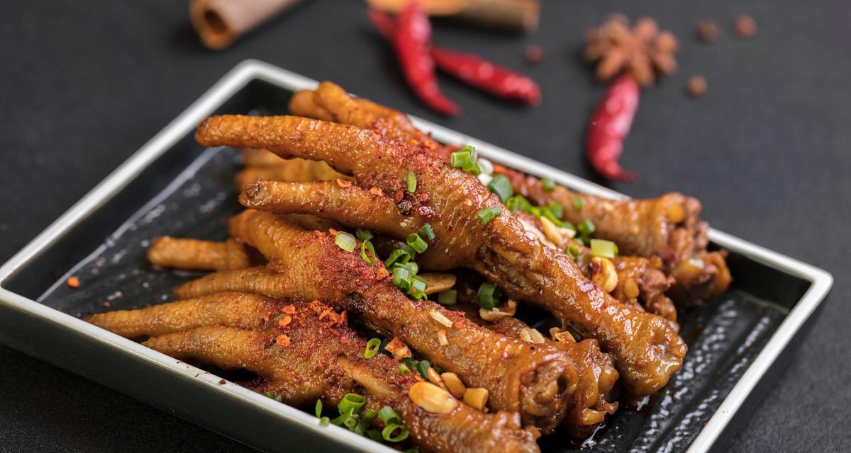 美味五香卤鸡爪的制作方法（传统美食，鲜香可口，快来学习吧！）-第3张图片-美味行家