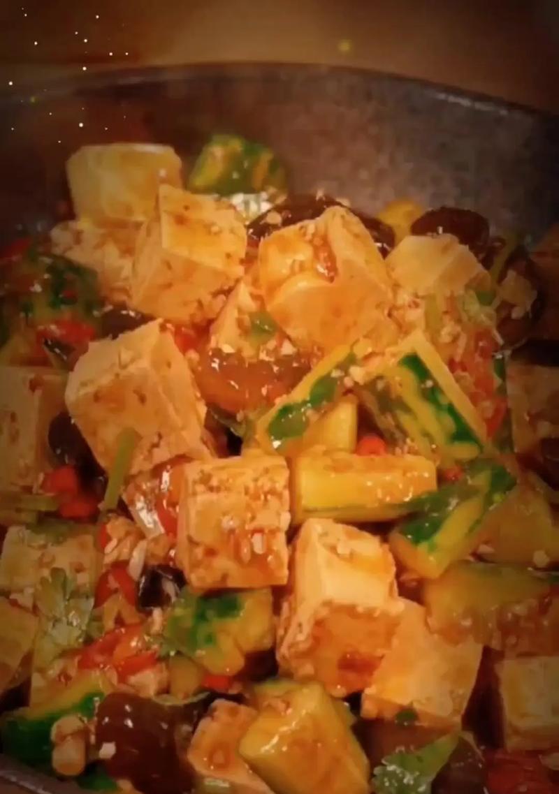 学会如何制作口感鲜美的扬州炒饭蒜蓉黄瓜（让你的家人朋友赞叹不已的厨艺）-第3张图片-美味行家