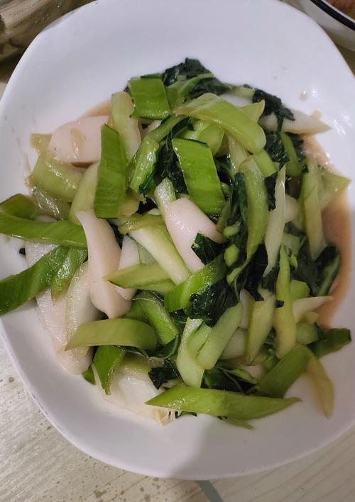 小清新美味——小青菜炒年糕（一道简单易学的家常美食）-第3张图片-美味行家